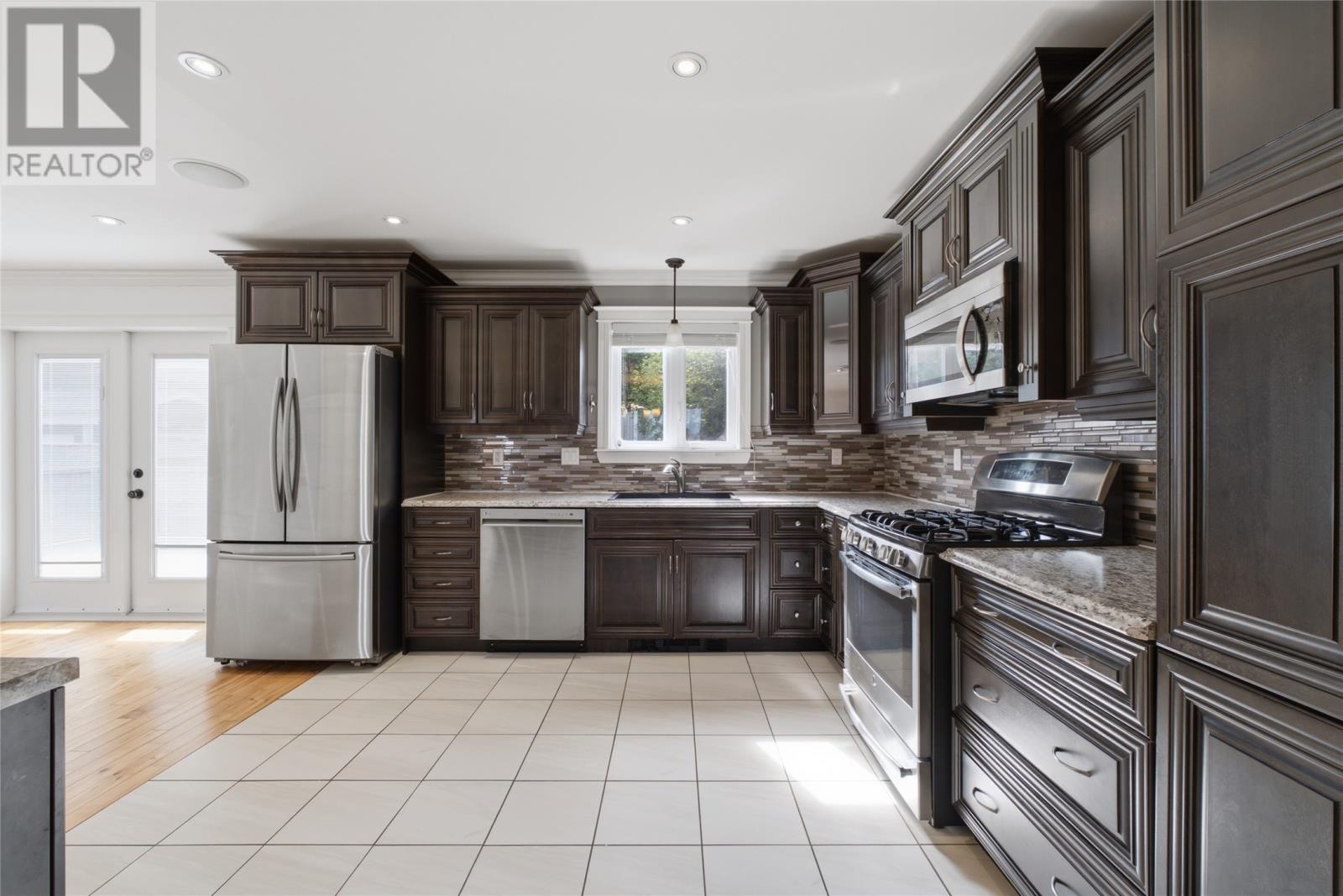 73 Chatwood Crescent, CBS — photo 4