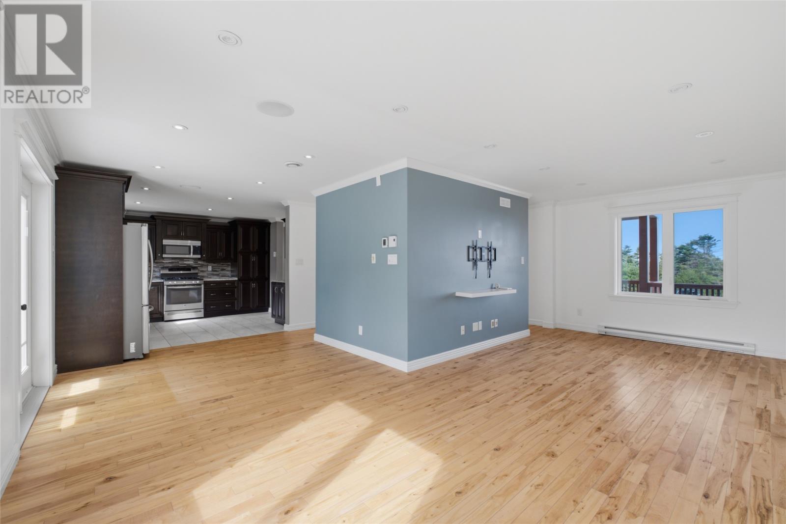 73 Chatwood Crescent, CBS — photo 6