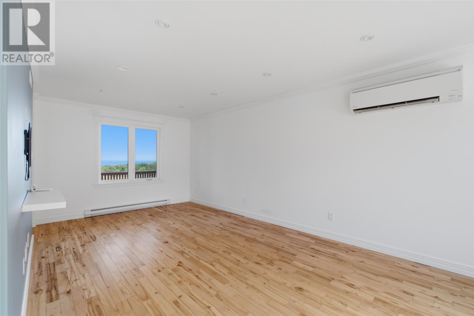 73 Chatwood Crescent, CBS — photo 8