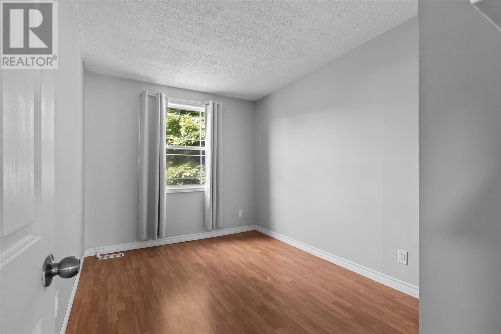 24 Bragg Crescent, Mount Pearl — photo 13