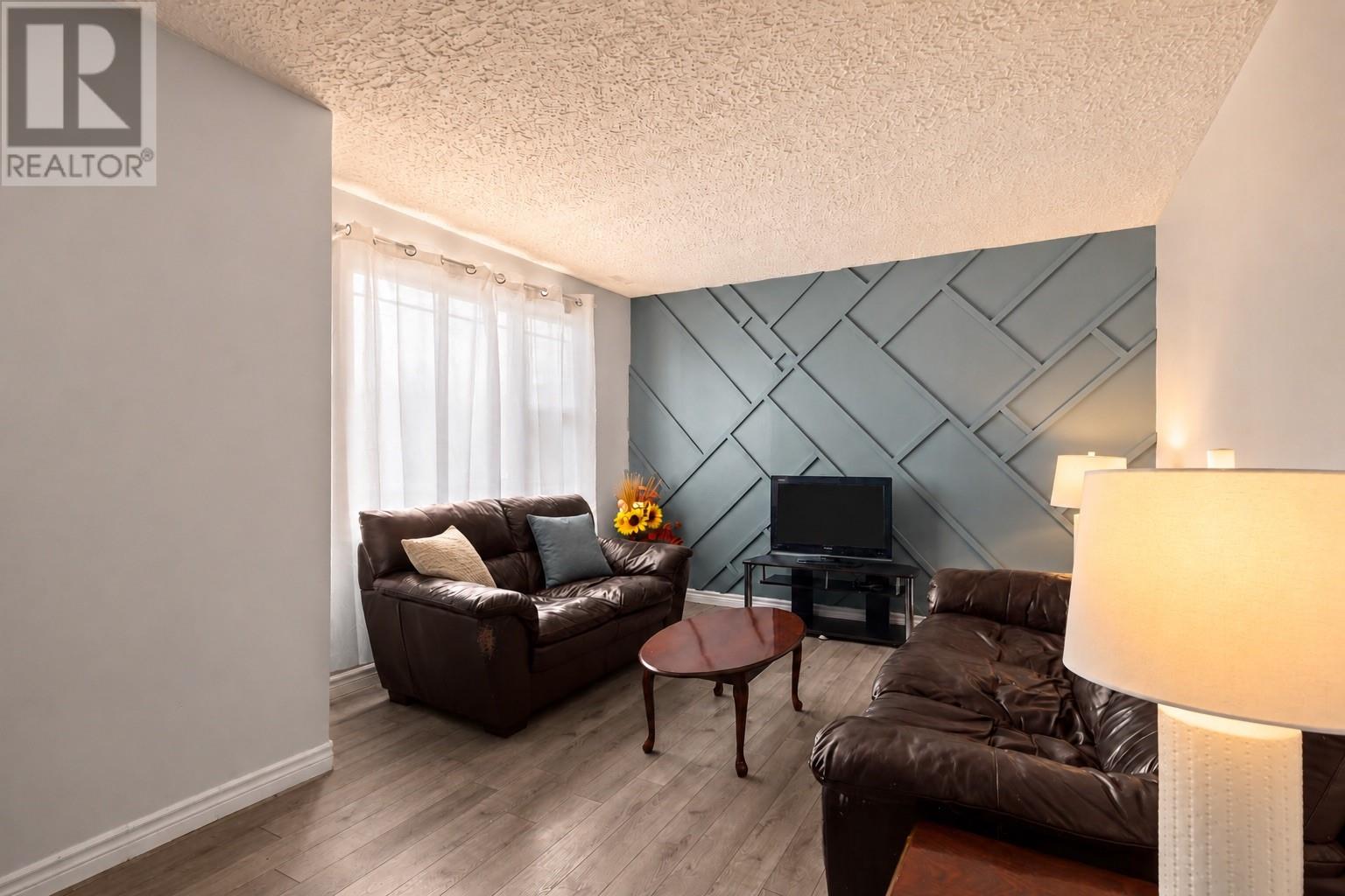 24 Bragg Crescent, Mount Pearl — photo 4