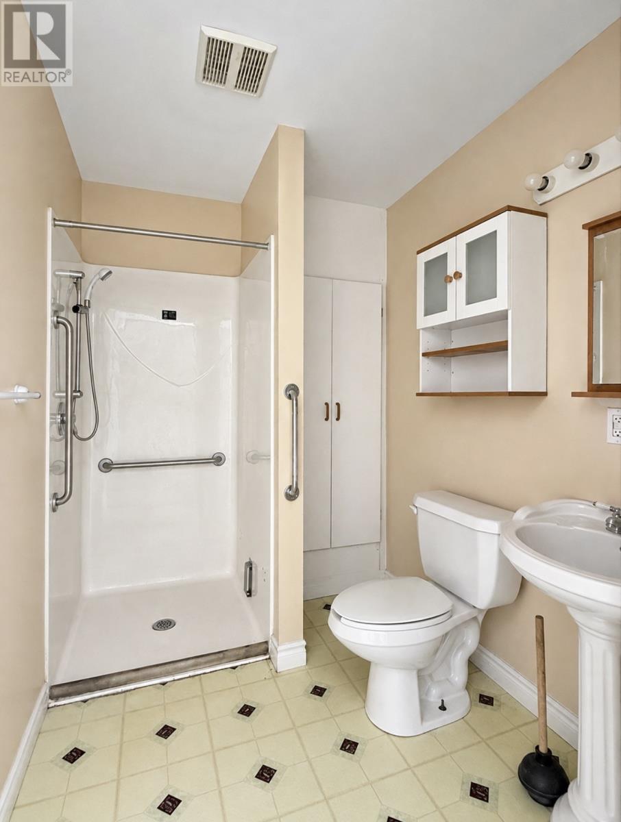 2 School Hill, Burgoynes Cove — photo 9