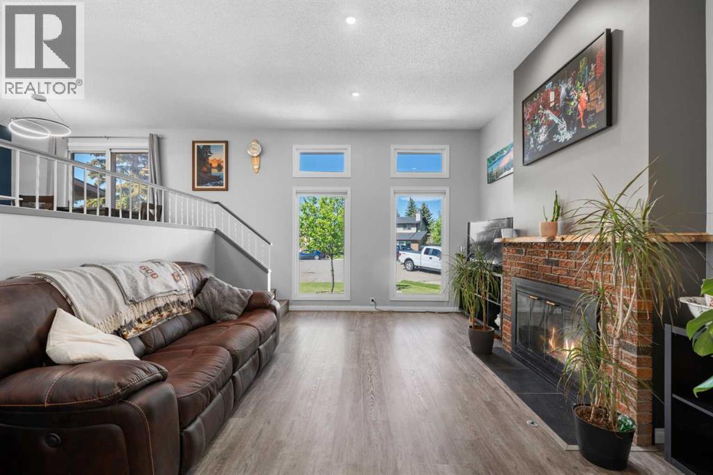 24 Cedardale Rise SW, Calgary, Alberta  T2W 3Y5 - Photo 8 - A2319575