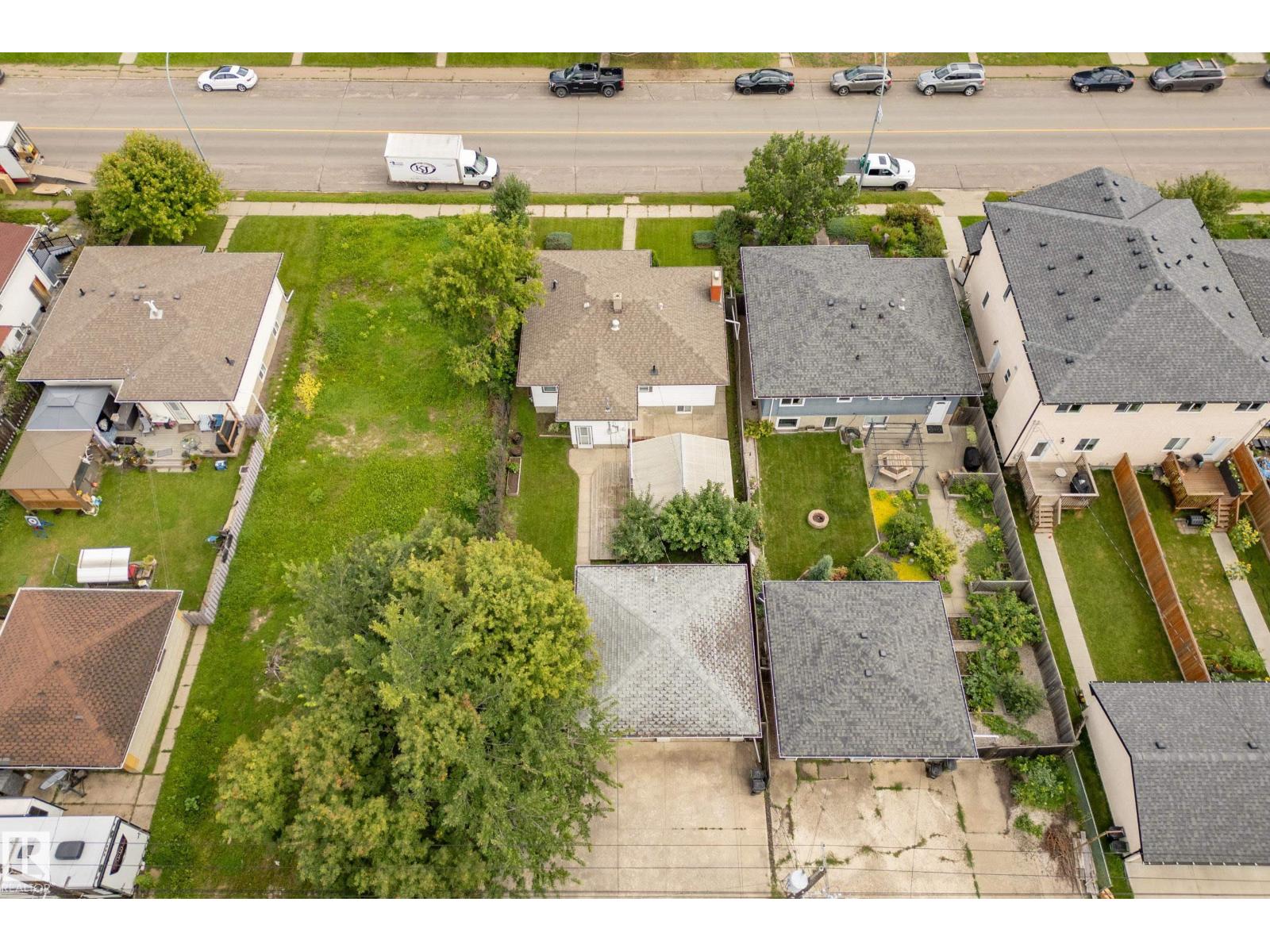 10426 79 St NW, Edmonton, Alberta  T6A 3G9 - Photo 4 - E4504510