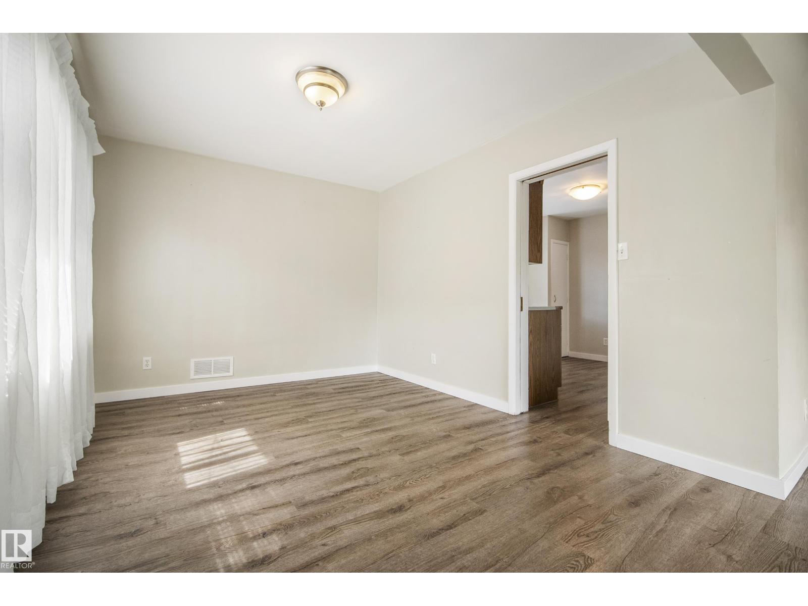 10426 79 St NW, Edmonton, Alberta  T6A 3G9 - Photo 27 - E4504510