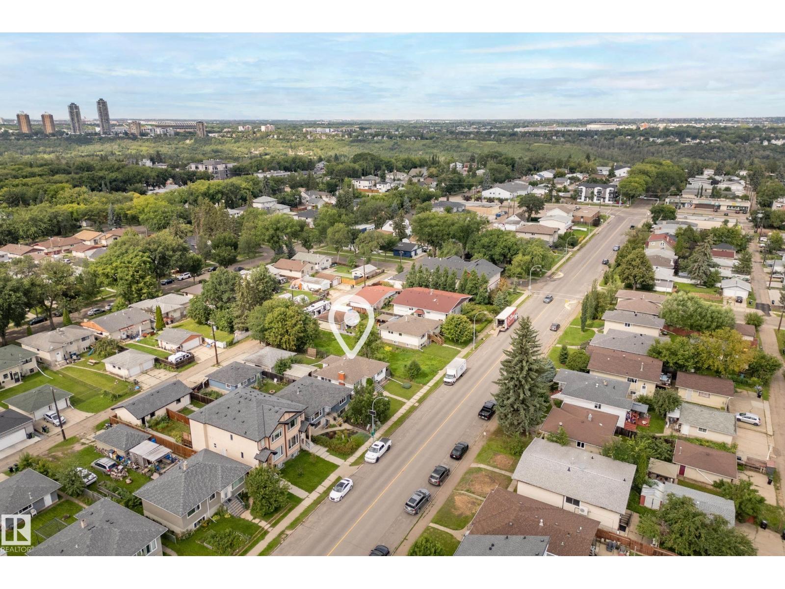 10426 79 St NW, Edmonton, Alberta  T6A 3G9 - Photo 8 - E4504510