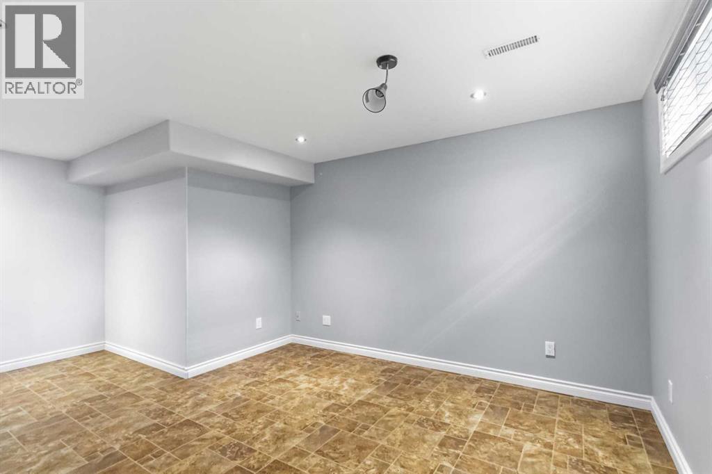 130 St. Laurent Way, Fort Mcmurray, Alberta  T9K 2K2 - Photo 35 - A2327695