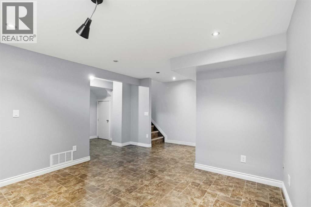 130 St. Laurent Way, Fort Mcmurray, Alberta  T9K 2K2 - Photo 34 - A2327695