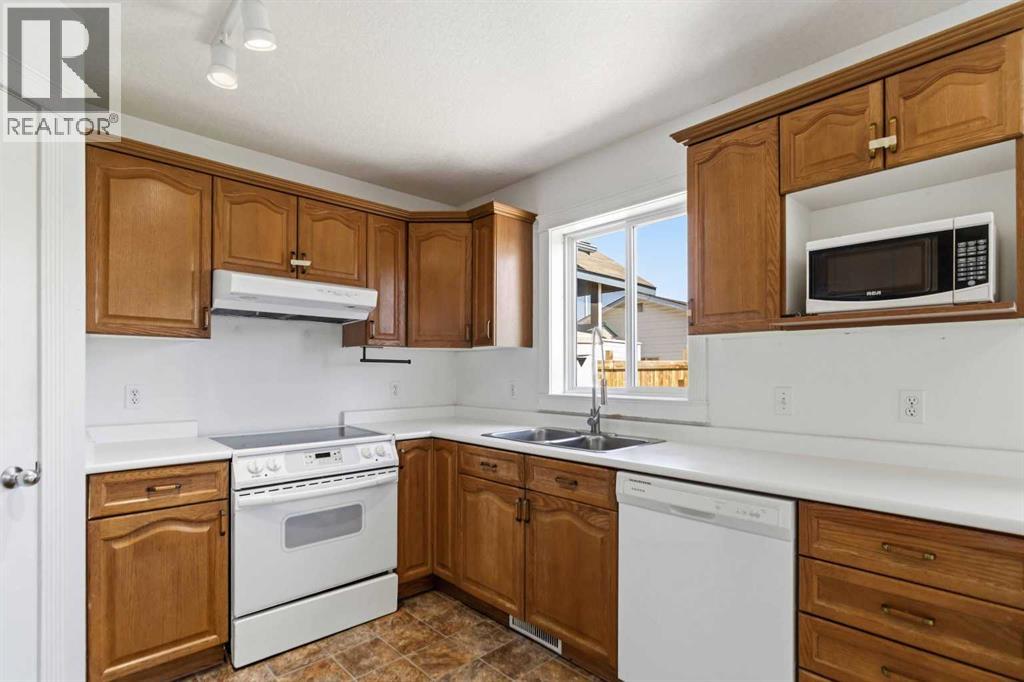 130 St. Laurent Way, Fort Mcmurray, Alberta  T9K 2K2 - Photo 16 - A2327695
