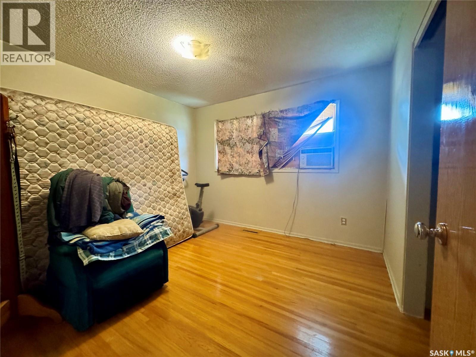 260 Angus Street, Regina, Saskatchewan  S4R 3K4 - Photo 5 - SK046035