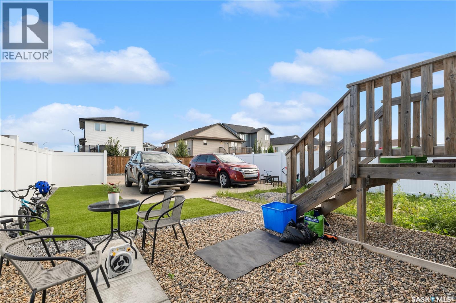 1051 Parr Hill Drive, Martensville, Saskatchewan  S0K 2T1 - Photo 53 - SK046000