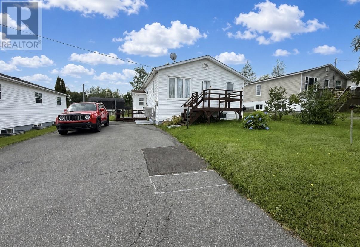 5 Brook's Avenue, Grand Falls-Windsor