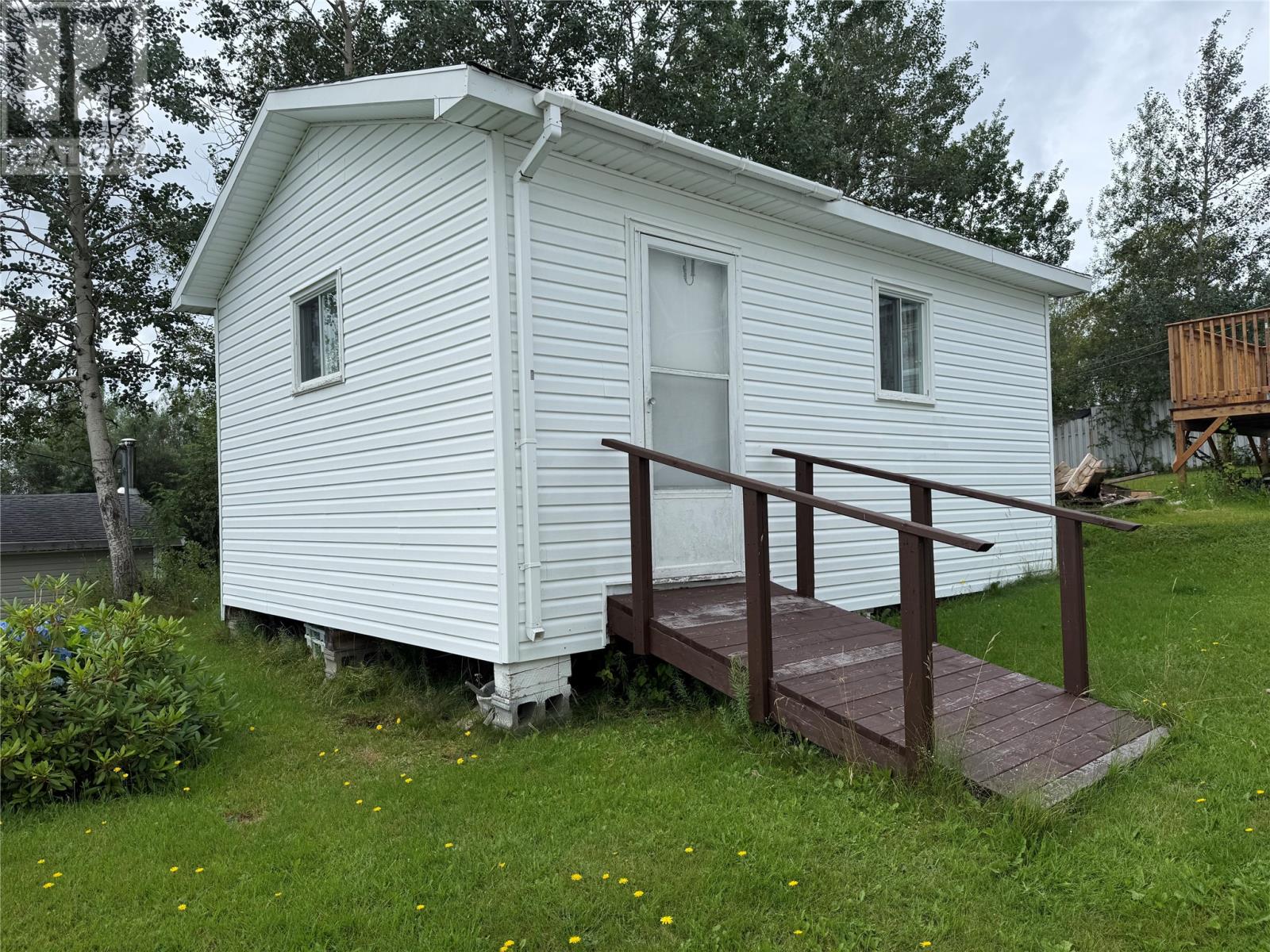 5 Brook's Avenue, Grand Falls-Windsor, Newfoundland & Labrador A2B 1E1 - Photo 3 - 1301933