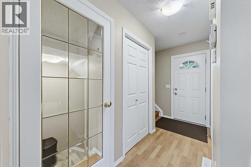 15, 3620 51 Street SW, Calgary, Alberta  T3E 6N7 - Photo 2 - A2338465