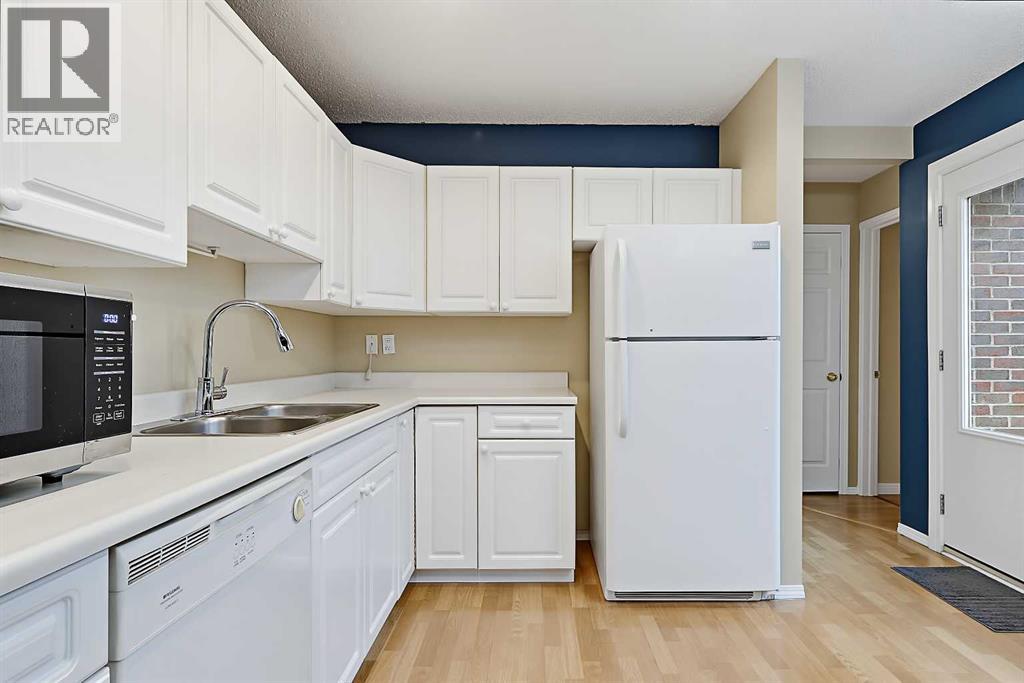 15, 3620 51 Street SW, Calgary, Alberta  T3E 6N7 - Photo 6 - A2338465
