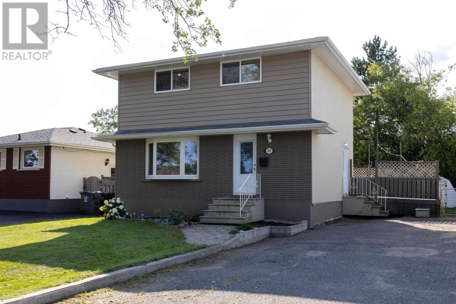 637 Redwood AVE W, Thunder Bay, Ontario