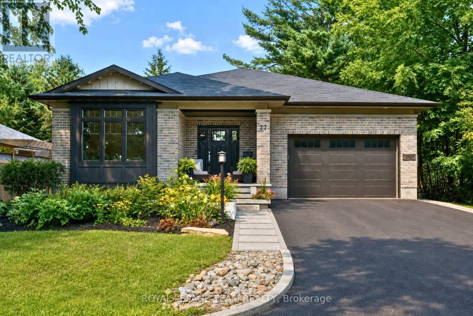 77 JUANITA AVENUE, Ottawa, Ontario