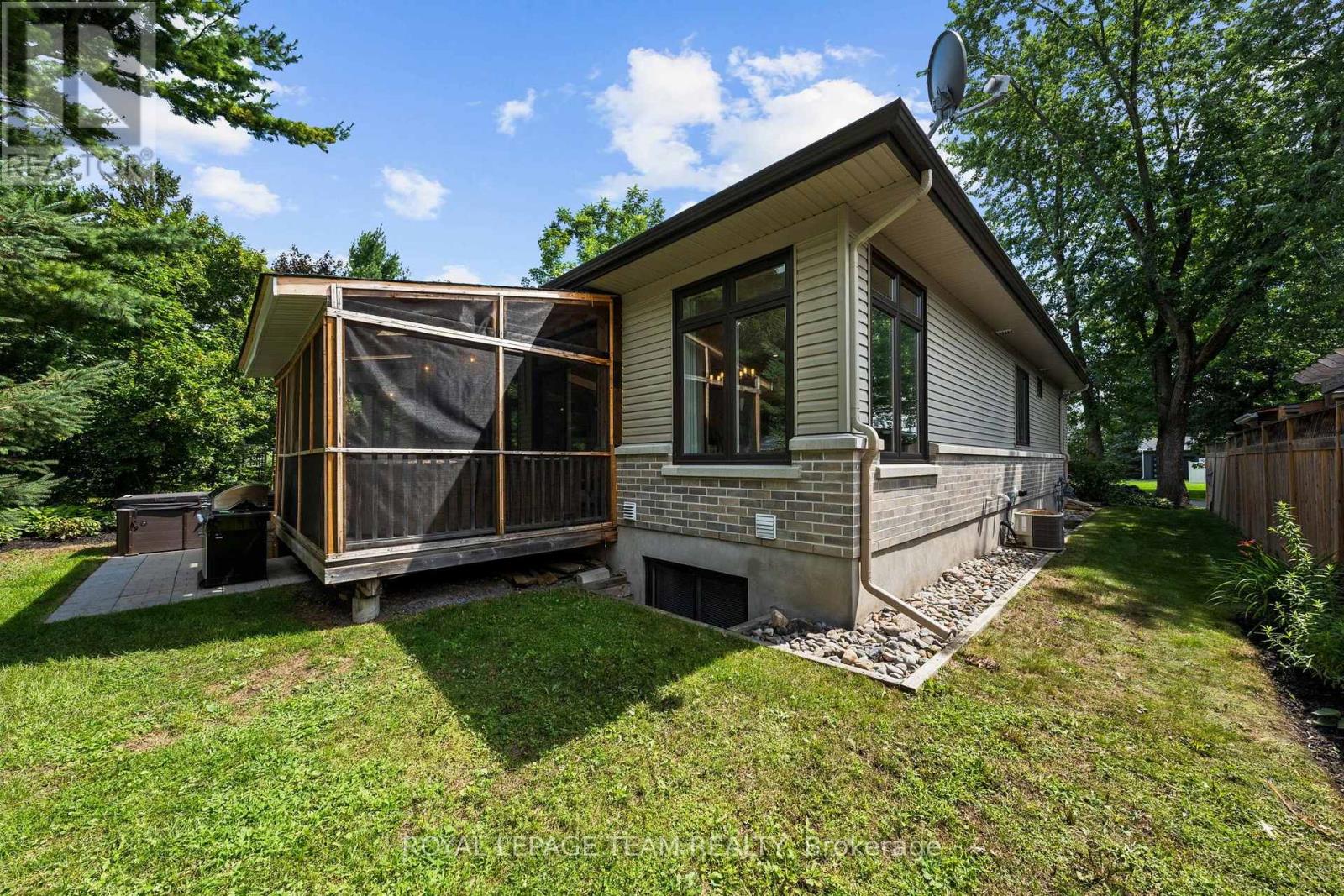 77 Juanita Avenue, Ottawa, Ontario  K0A 1L0 - Photo 44 - X13692780