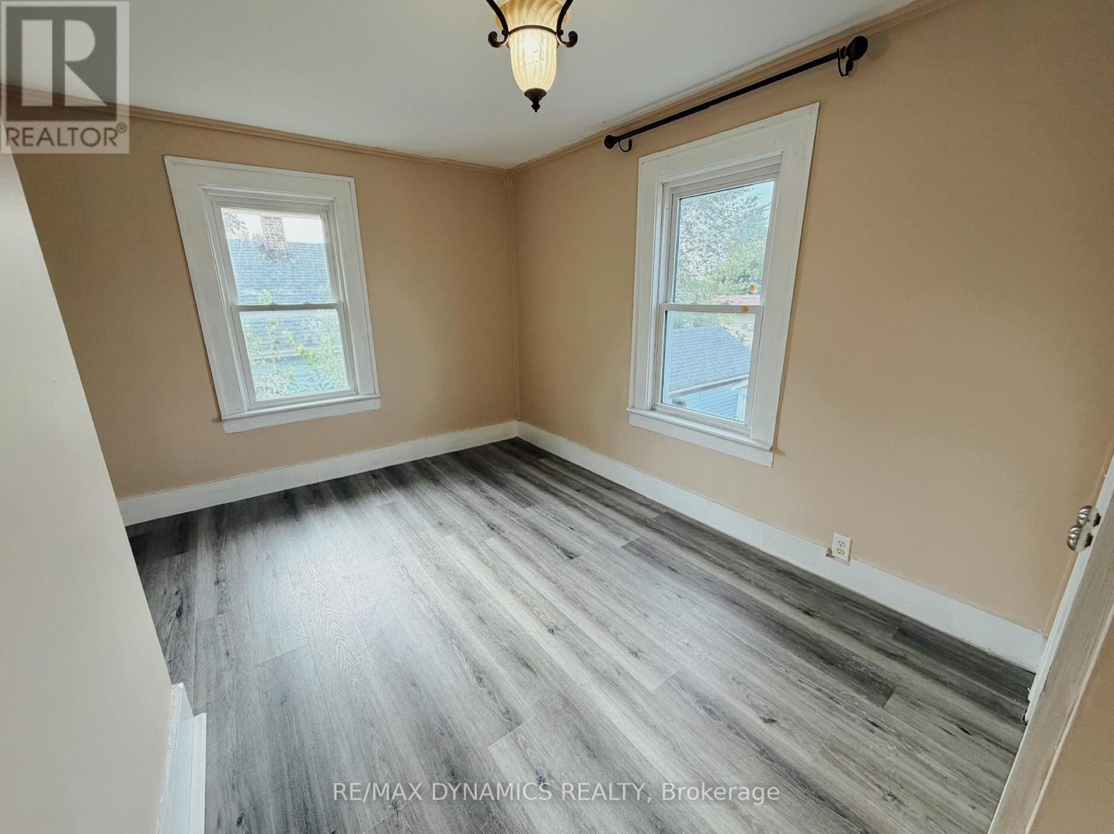 342 Brock Street, Fort Erie, Ontario  L2A 2X3 - Photo 16 - X13692718