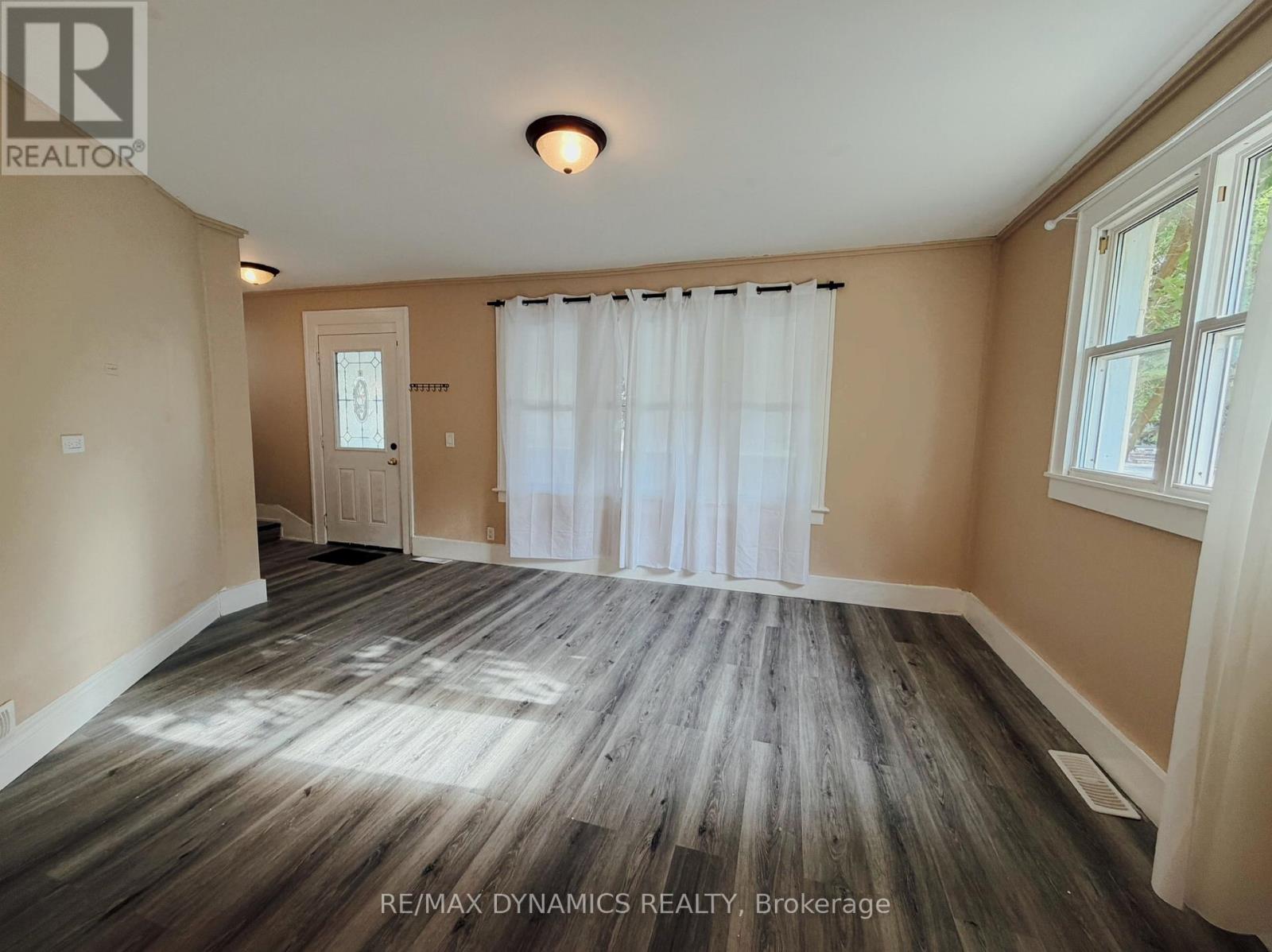 342 Brock Street, Fort Erie, Ontario  L2A 2X3 - Photo 8 - X13692718