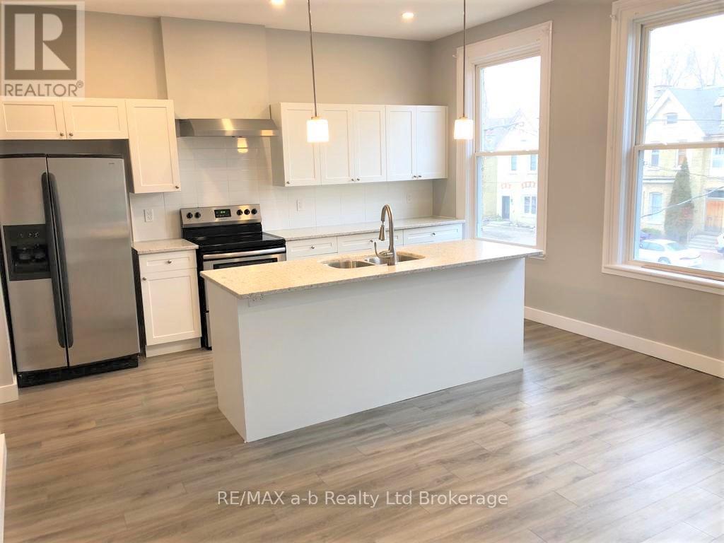 2 - 44 Stanley Street, London South, Ontario  N6C 1B1 - Photo 2 - X13692670