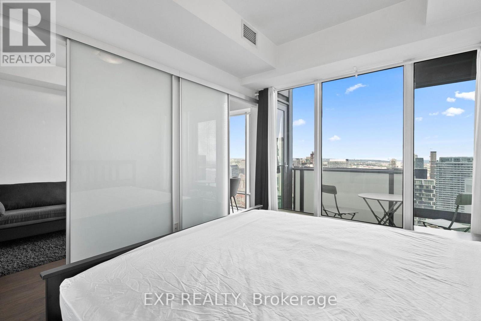 3510 - 8 The Esplanade, Toronto, Ontario  M5E 0A6 - Photo 15 - C13692674