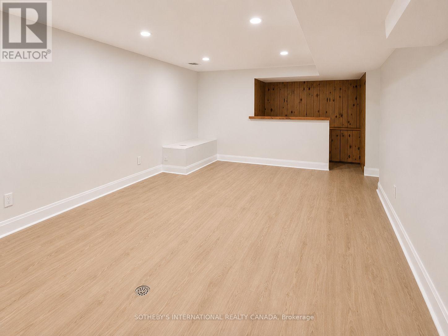 9 Lloydminster Crescent, Toronto, Ontario  M2M 2R9 - Photo 15 - C13692716