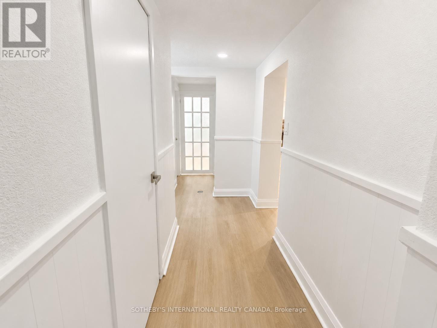 9 Lloydminster Crescent, Toronto, Ontario  M2M 2R9 - Photo 19 - C13692716
