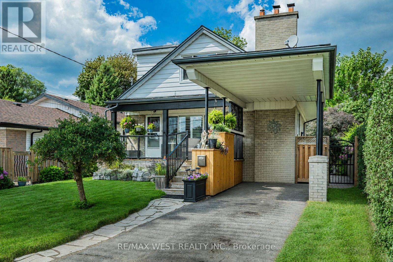 16 Shediac Road, Toronto, Ontario  M1K 4Z7 - Photo 2 - E13692740