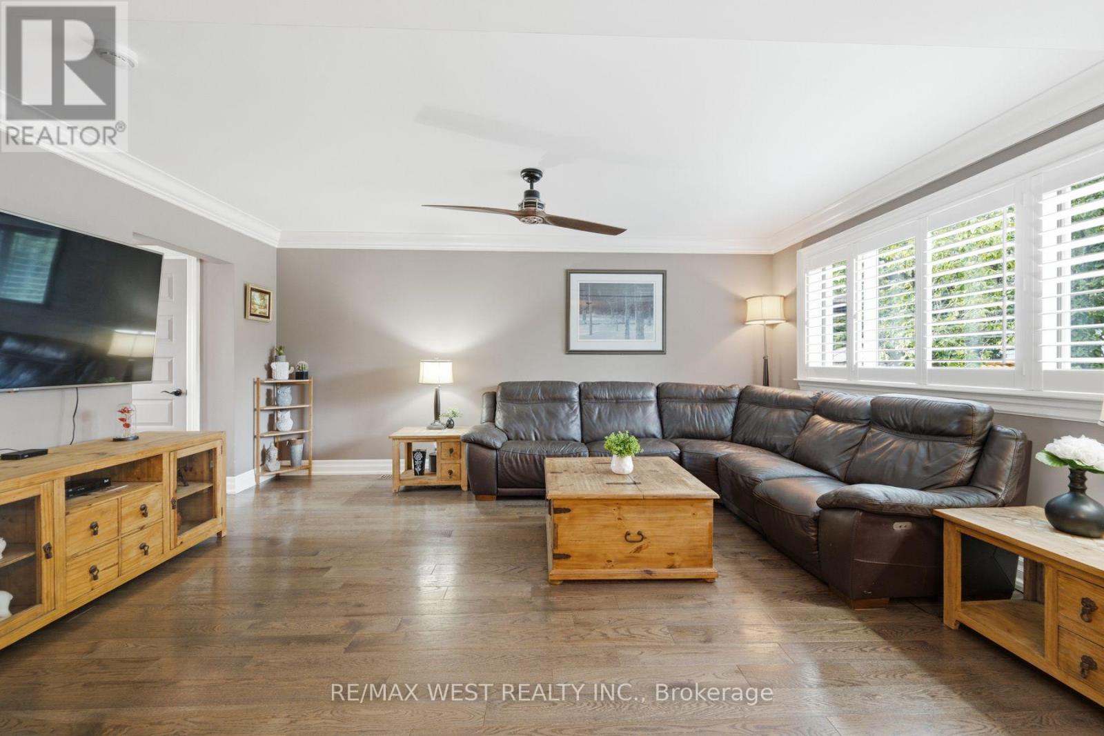 16 Shediac Road, Toronto, Ontario  M1K 4Z7 - Photo 4 - E13692740