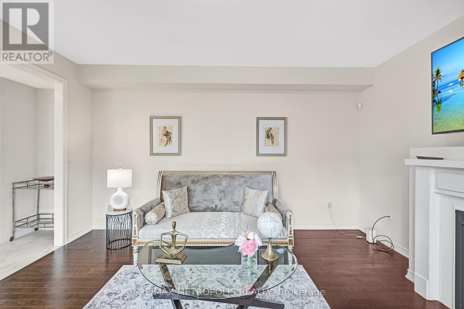 Main & Upper - 15 Douglas Kemp Crescent, Clarington, Ontario  L1C 7E3 - Photo 10 - E13692778
