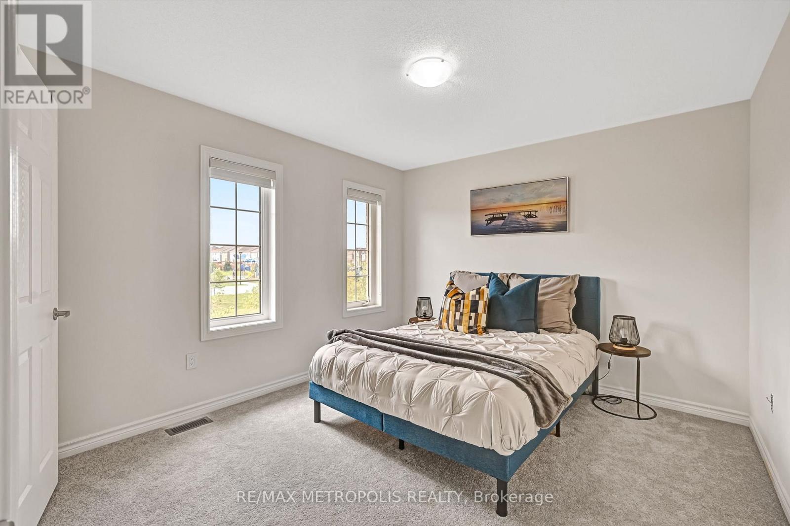 Main & Upper - 15 Douglas Kemp Crescent, Clarington, Ontario  L1C 7E3 - Photo 22 - E13692778