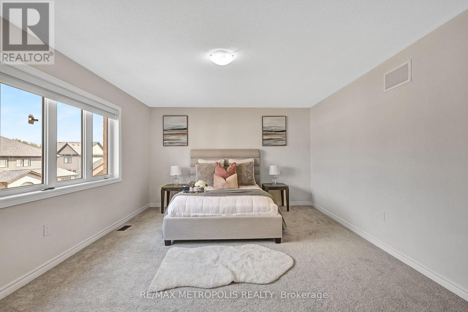 Main & Upper - 15 Douglas Kemp Crescent, Clarington, Ontario  L1C 7E3 - Photo 24 - E13692778