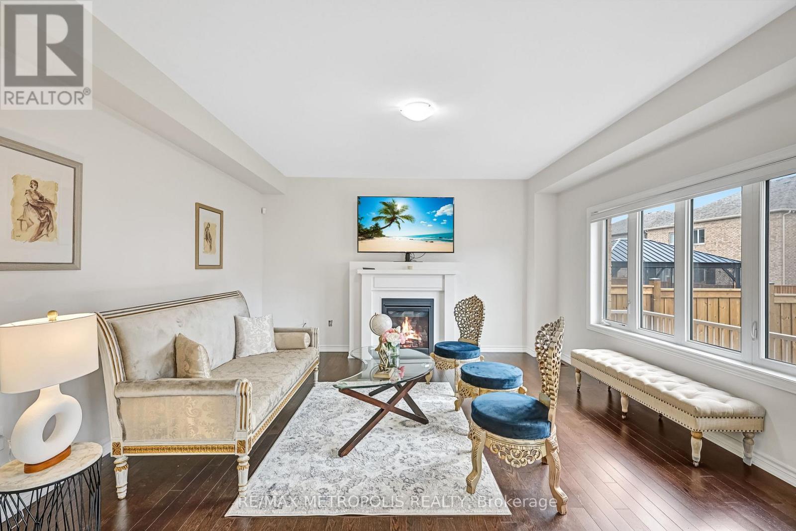 Main & Upper - 15 Douglas Kemp Crescent, Clarington, Ontario  L1C 7E3 - Photo 7 - E13692778