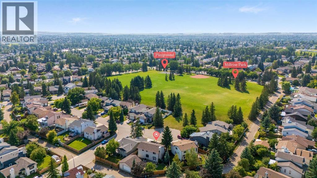 8 Millside Court SW, Calgary, Alberta  T2Y 2P5 - Photo 3 - A2338338