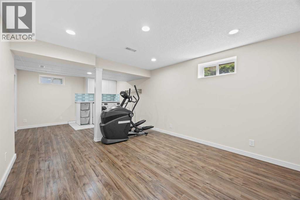 8 Millside Court SW, Calgary, Alberta  T2Y 2P5 - Photo 48 - A2338338