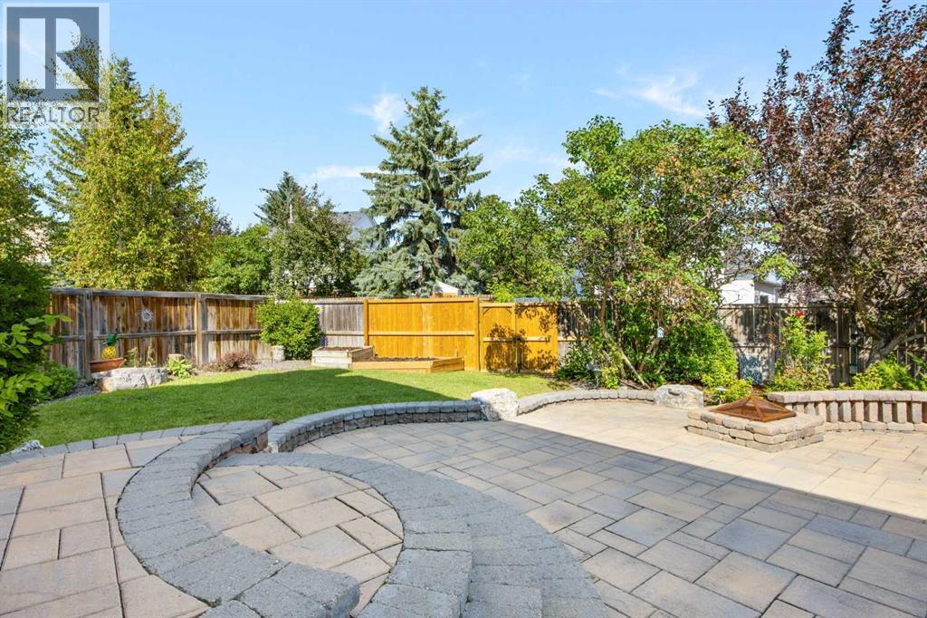 8 Millside Court SW, Calgary, Alberta  T2Y 2P5 - Photo 7 - A2338338