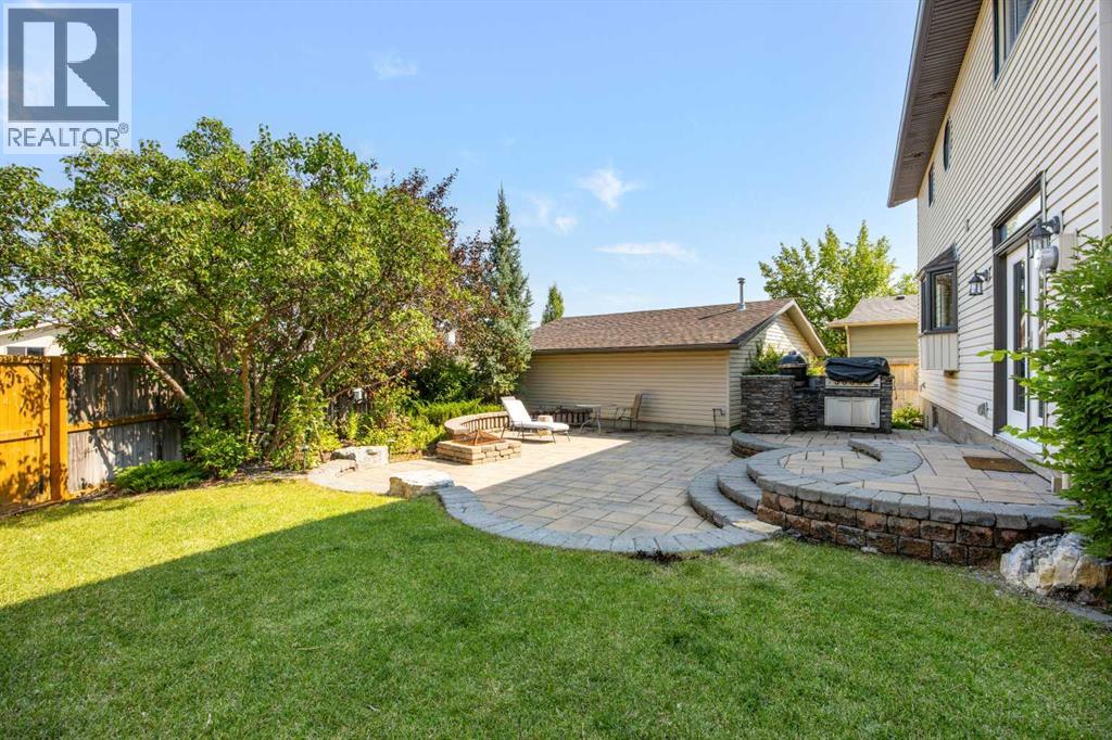 8 Millside Court SW, Calgary, Alberta  T2Y 2P5 - Photo 9 - A2338338
