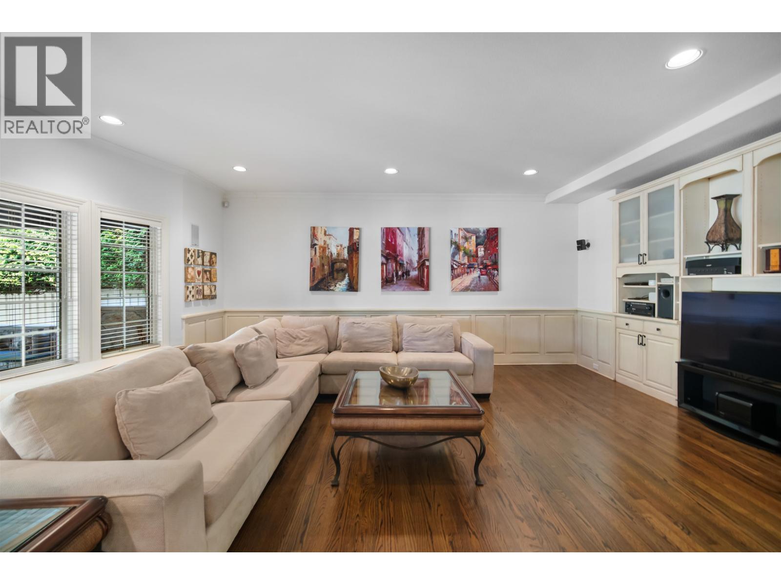414 Walker Street, Coquitlam, British Columbia  V3K 4E3 - Photo 10 - R3157019