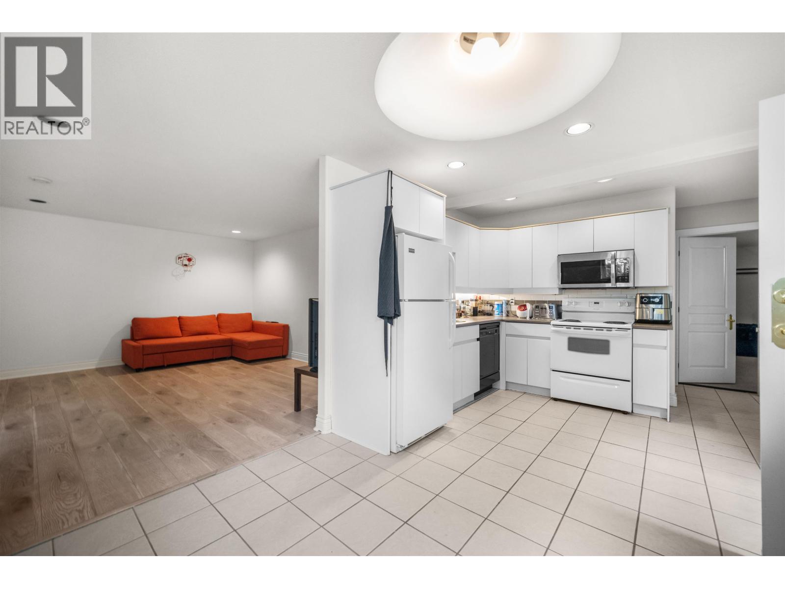 414 Walker Street, Coquitlam, British Columbia  V3K 4E3 - Photo 39 - R3157019