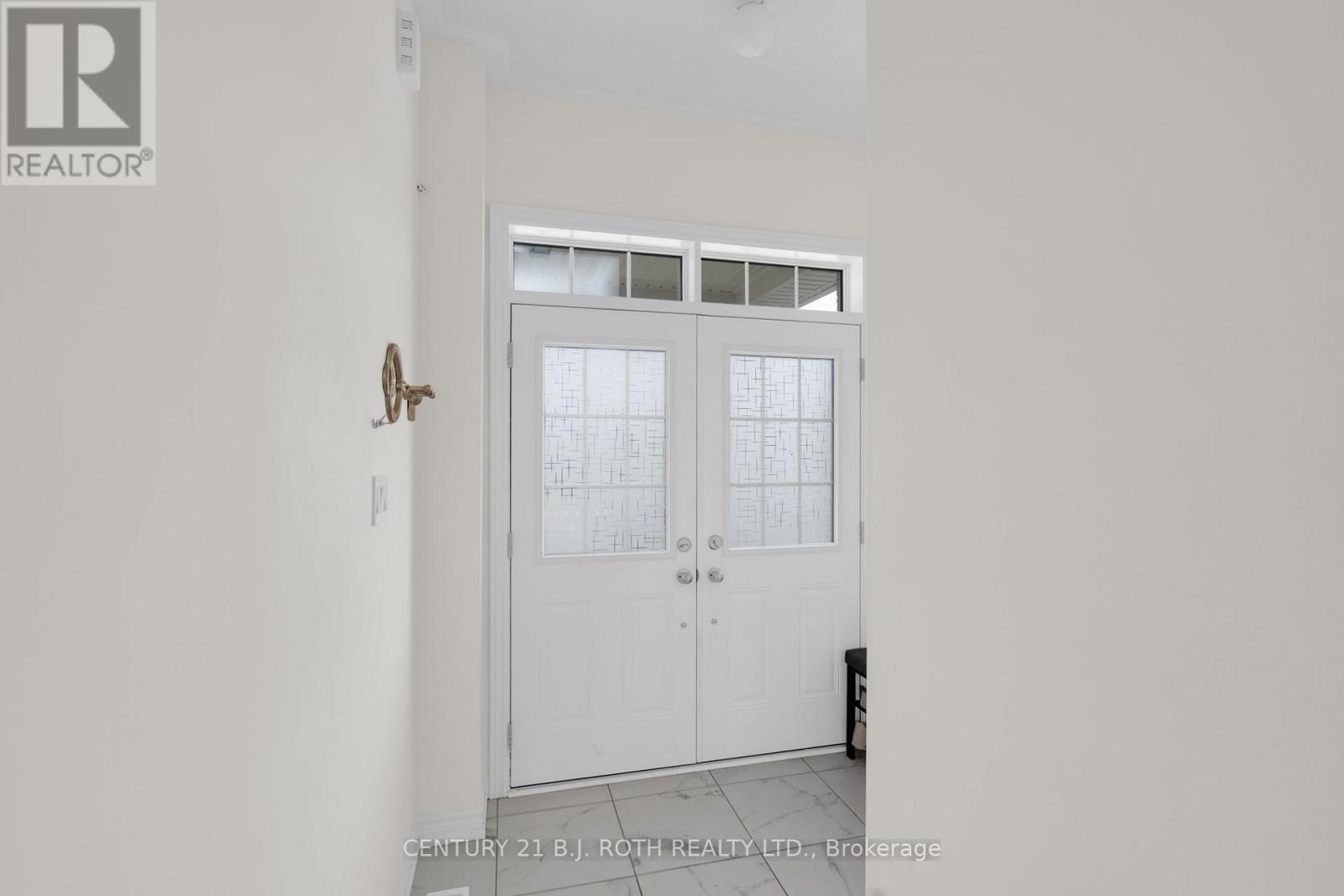 96 Nottingham Road, Barrie, Ontario  L9N 0L3 - Photo 3 - S13692662