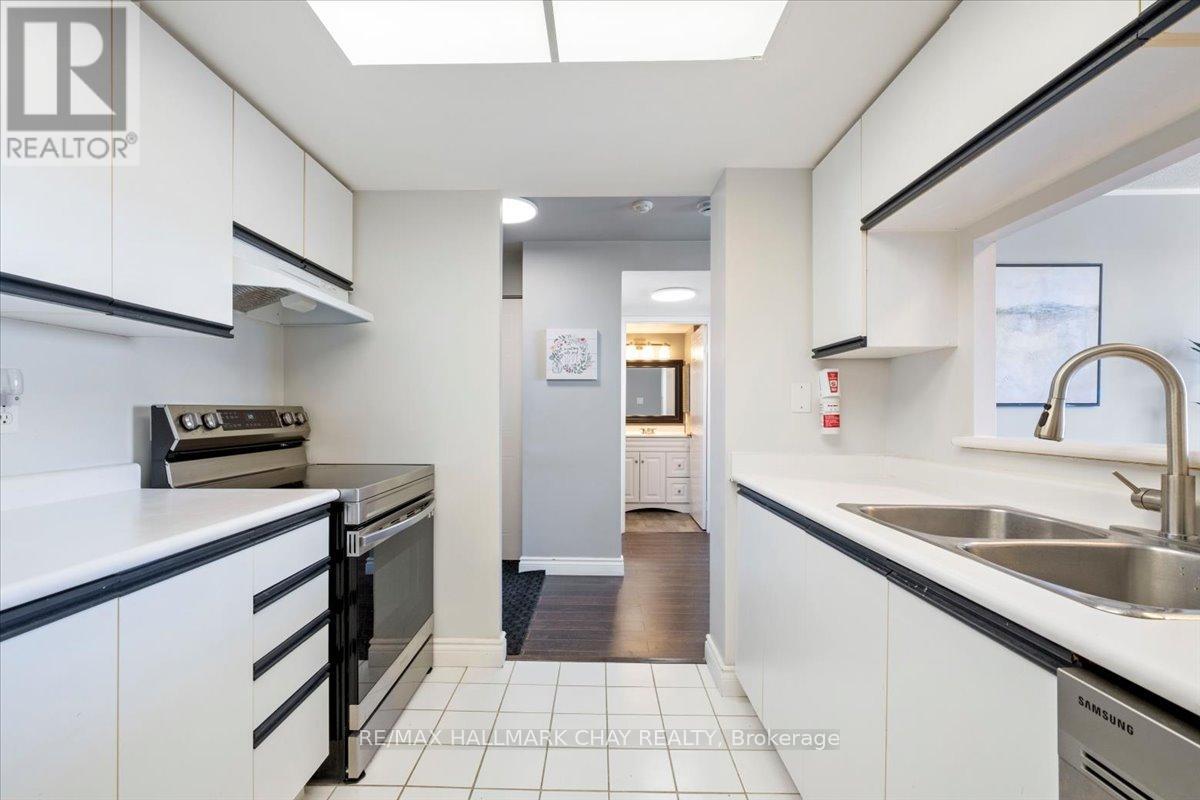 1506 - 65 Ellen Street, Barrie, Ontario L4N 3A5 - Photo 14 - S13692708