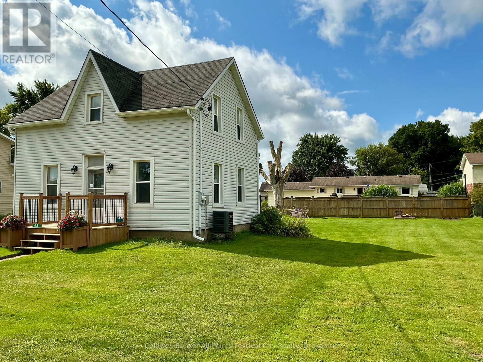43 MADDISON STREET E, west perth (monkton), Ontario