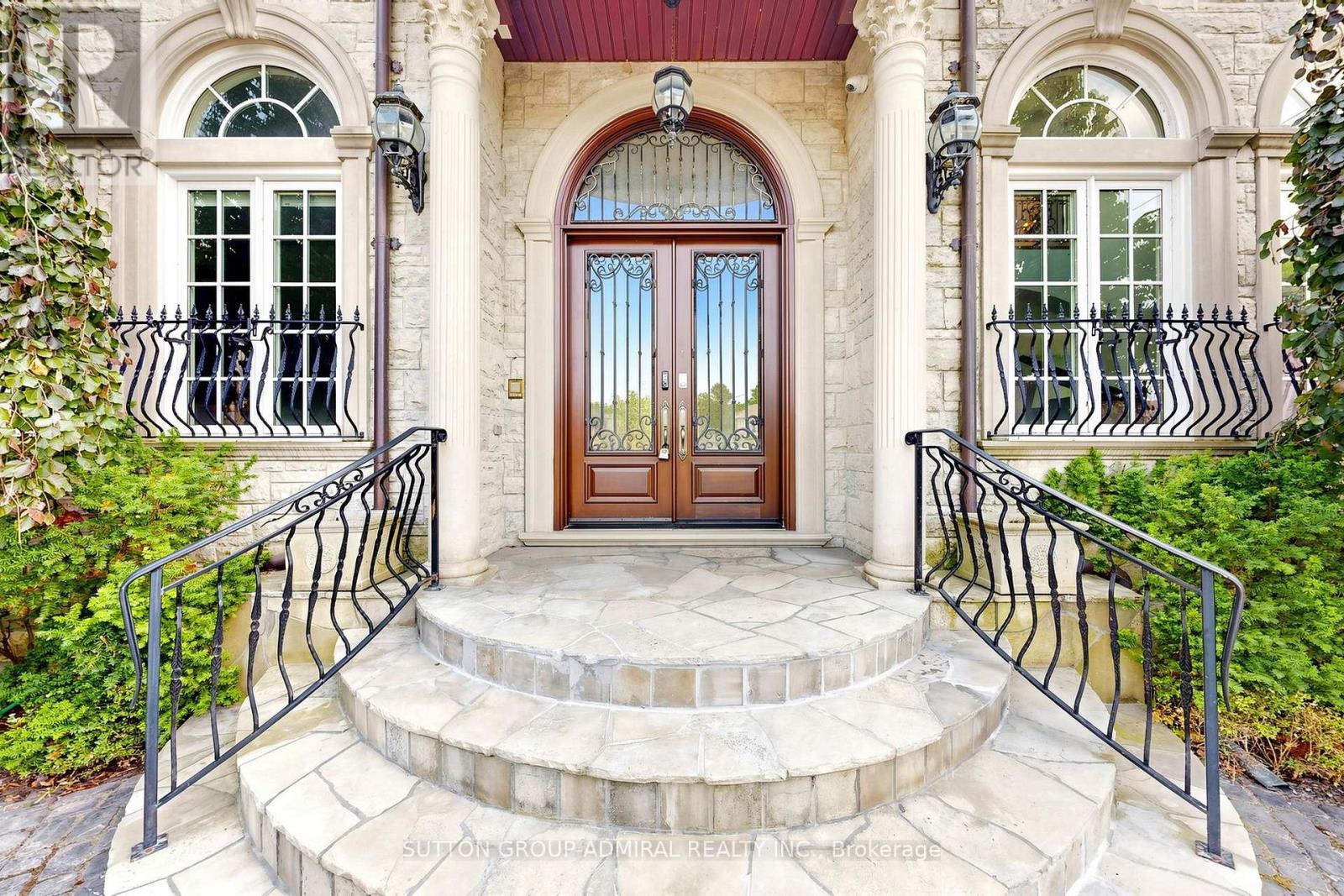 187 Davidson Drive, Vaughan, Ontario  L4L 1M2 - Photo 3 - N13688620