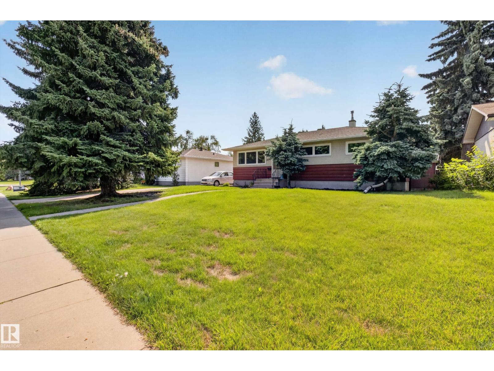 16009 93a Av NW NW, Edmonton, Alberta  T5R 5J7 - Photo 3 - E4504515