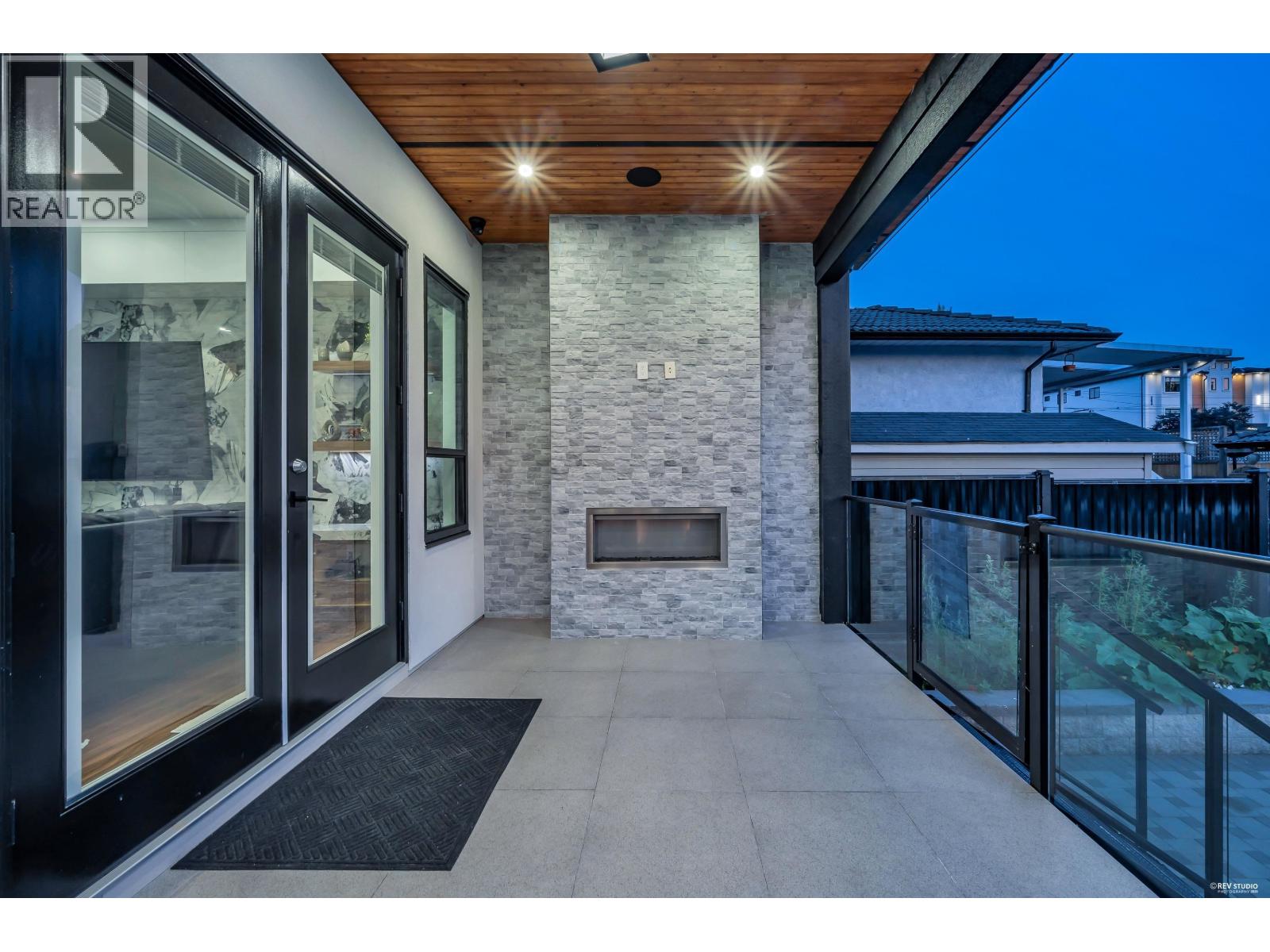 7583 Cumberland Street, Burnaby, British Columbia  V3N 3X7 - Photo 15 - R3157245