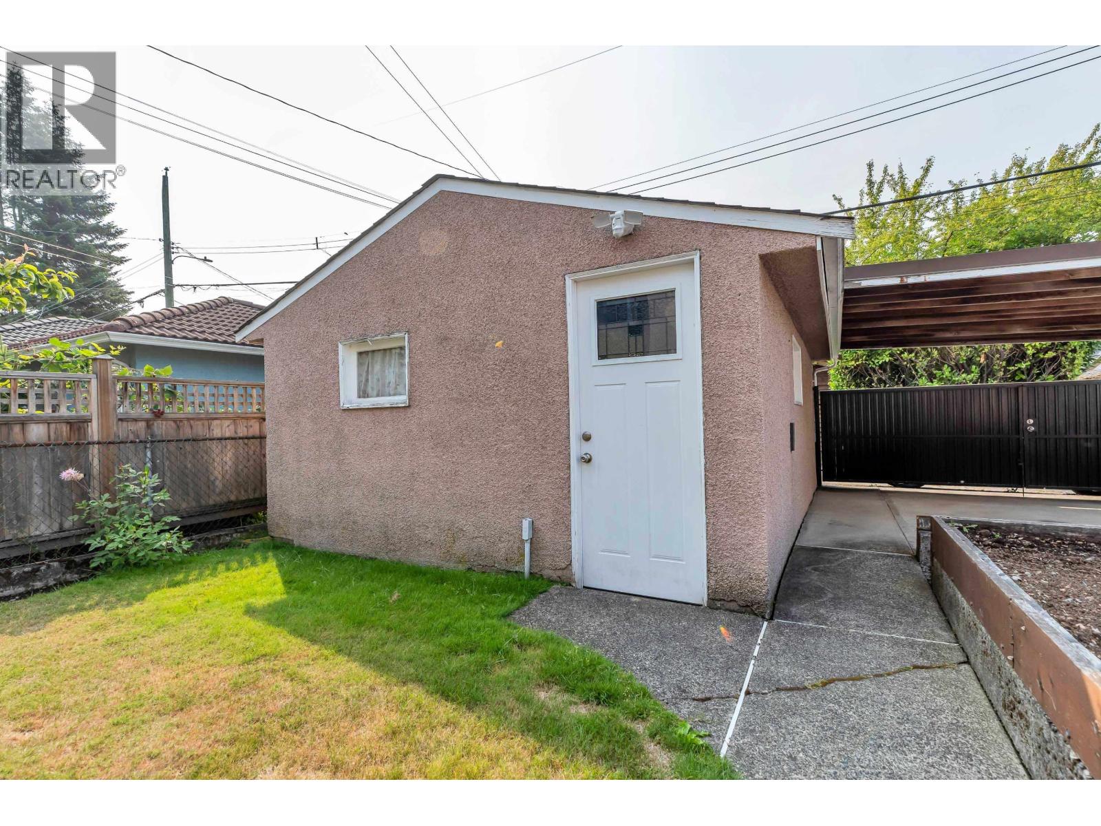 2560 Adanac Street, Vancouver, British Columbia  V5K 2M5 - Photo 24 - R3156817