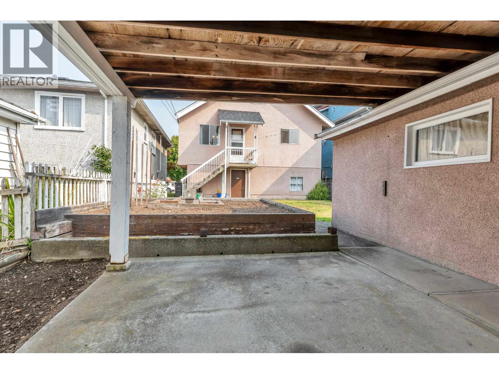 2560 Adanac Street, Vancouver, British Columbia  V5K 2M5 - Photo 27 - R3156817