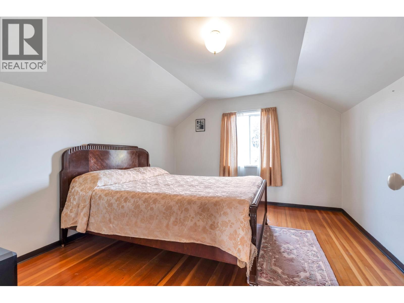 2560 Adanac Street, Vancouver, British Columbia  V5K 2M5 - Photo 16 - R3156817