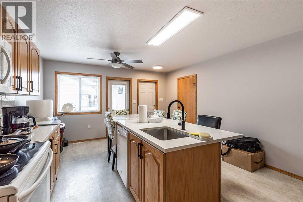 502, 165 South Ridge Drive SE, Medicine Hat, Alberta  T1B 4H6 - Photo 14 - A2336555